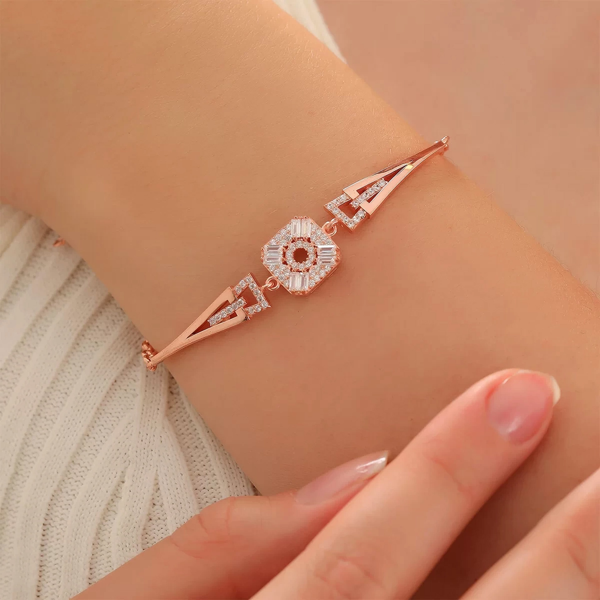 İpek Silver 925 Ayar Gümüş Zirkon Taşlı Kare Bileklik Rose EBO484