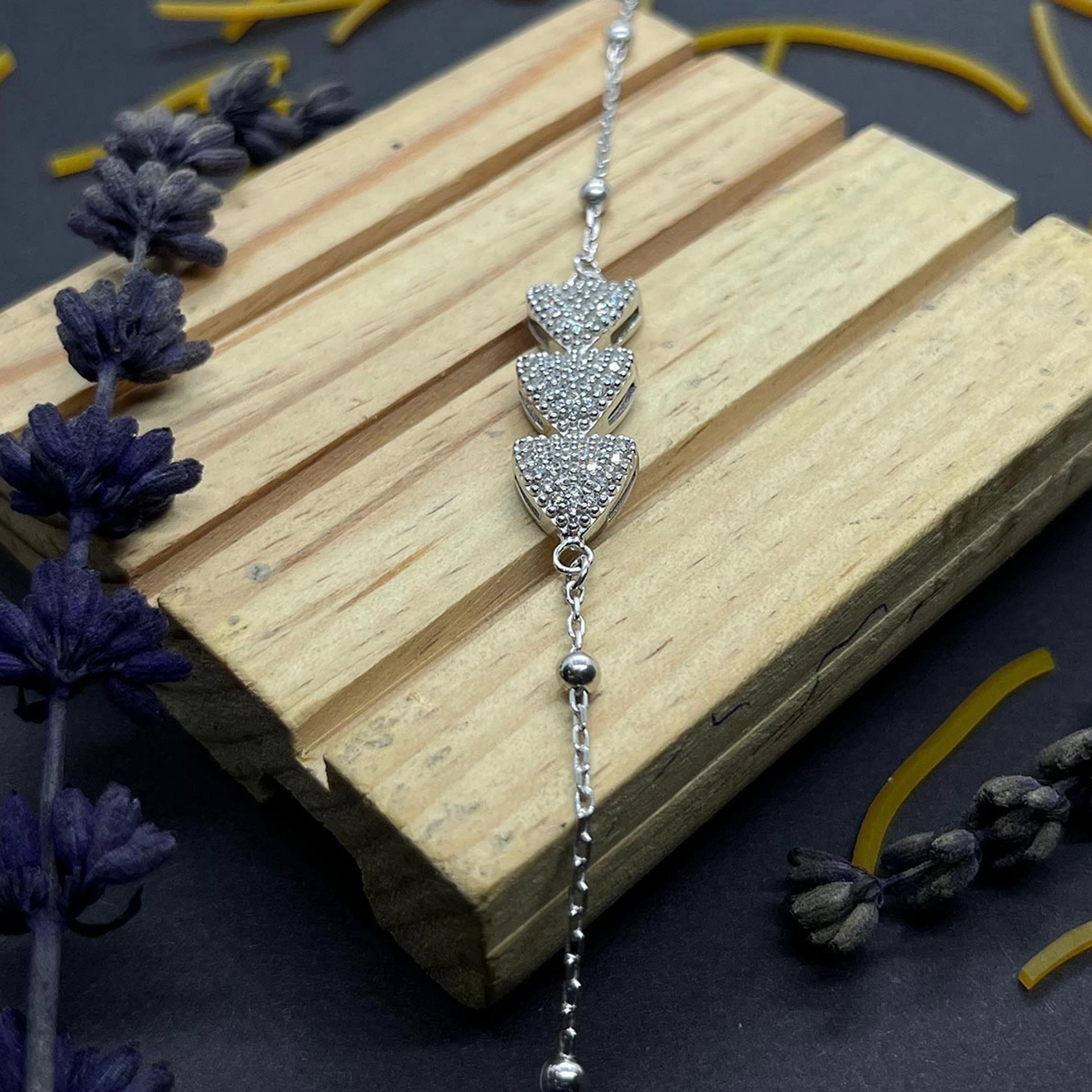 İpek Silver 925 Ayar Gümüş Zirkon Taşlı Modern Kadın Bileklik