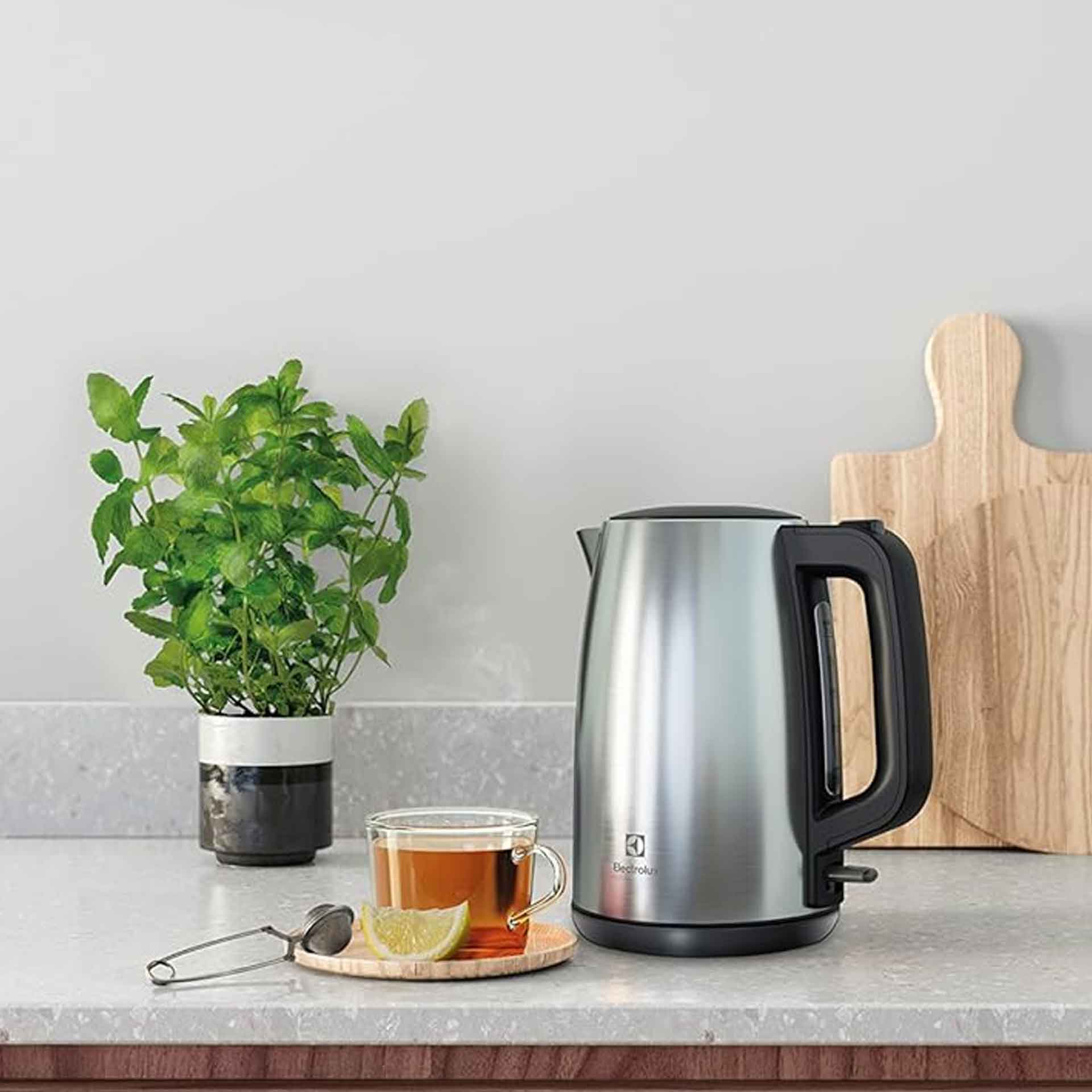 Electrolux E3K1-3ST Metal Gri Kettle