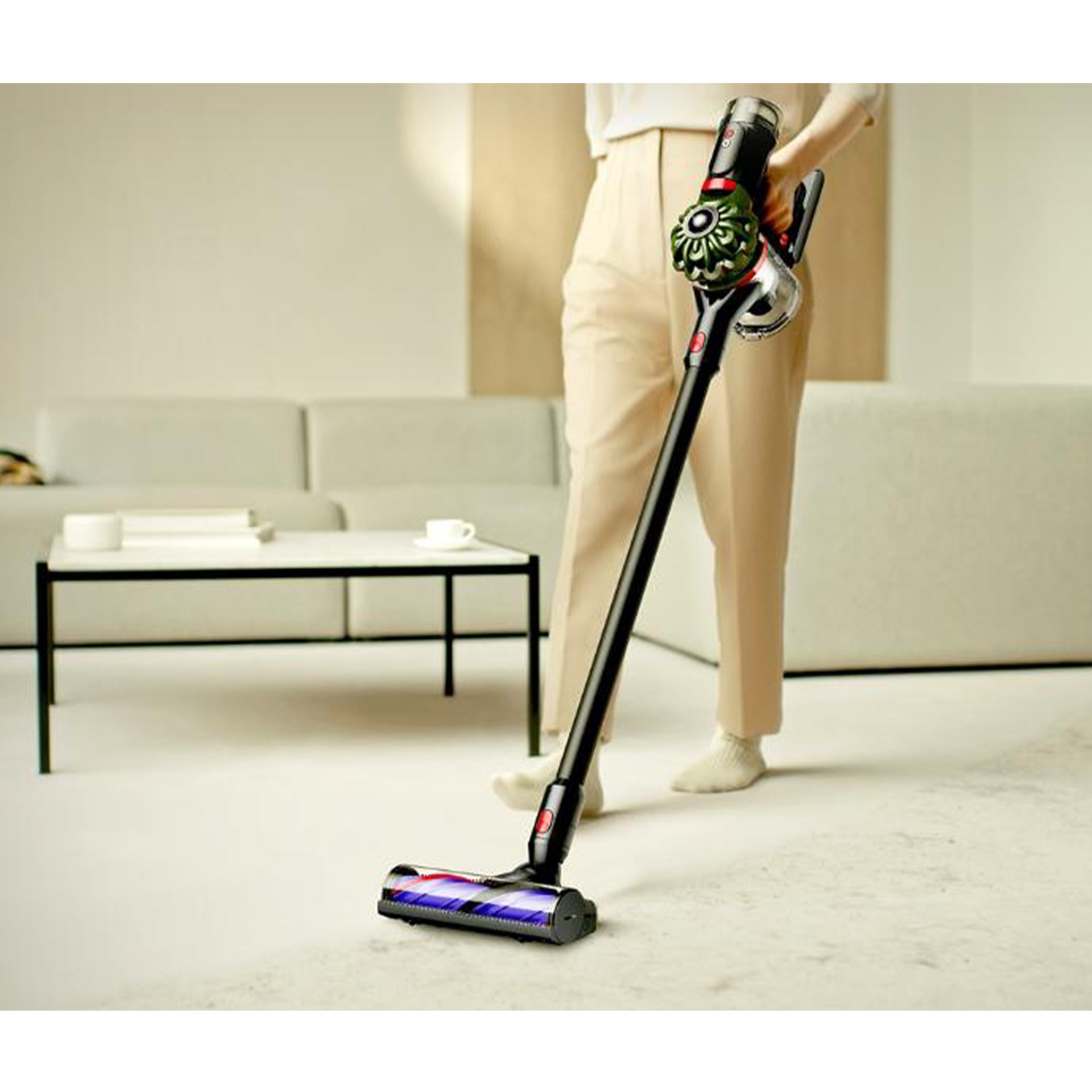 Dyson V8 Cyclone Kablosuz Süpürge-Yeni (Anlaşmalı Kredi Kartlarına Peşin Fiyatına 6 Ay Taksit)