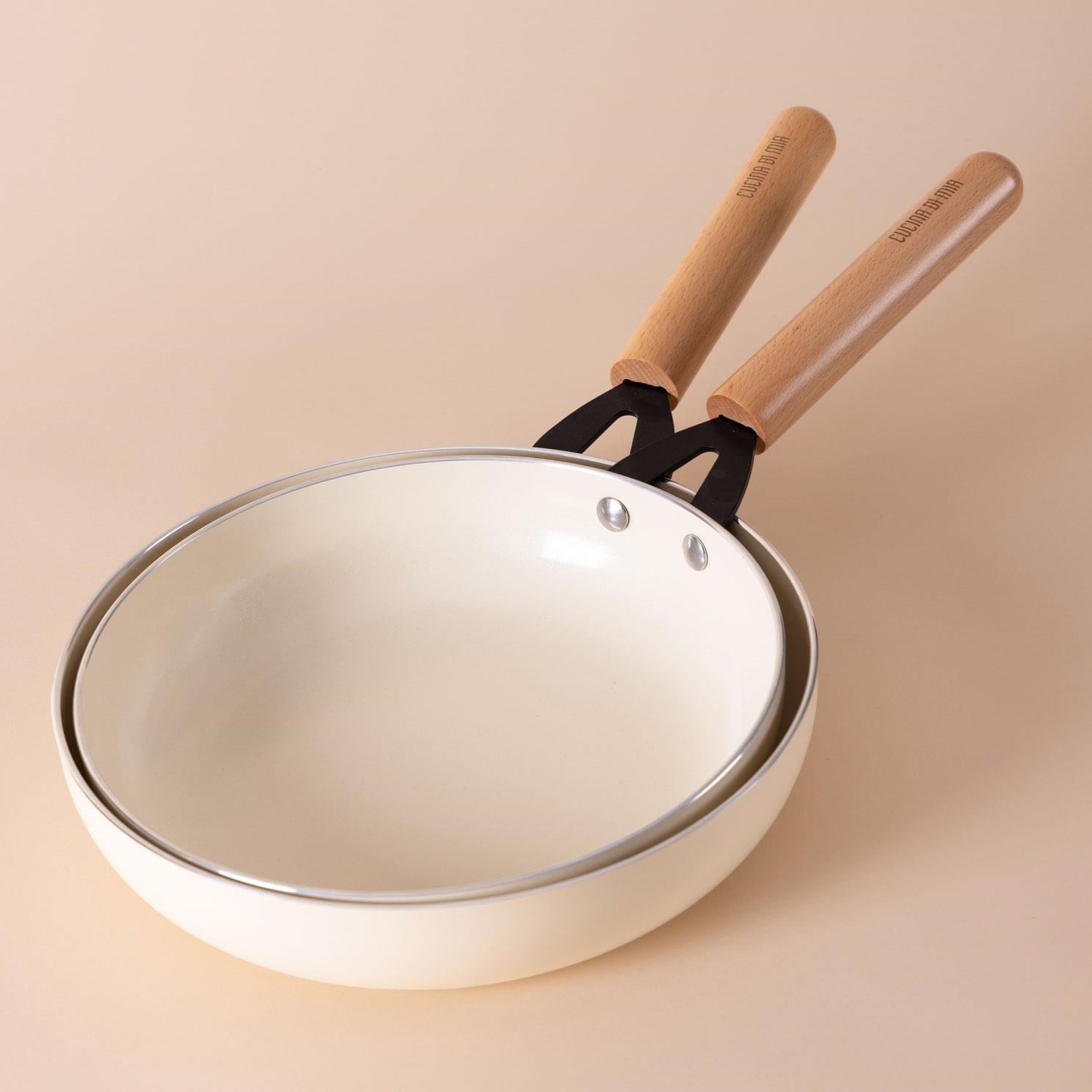 The Mia Cucina Di Mia 24 cm Seramik Tava
