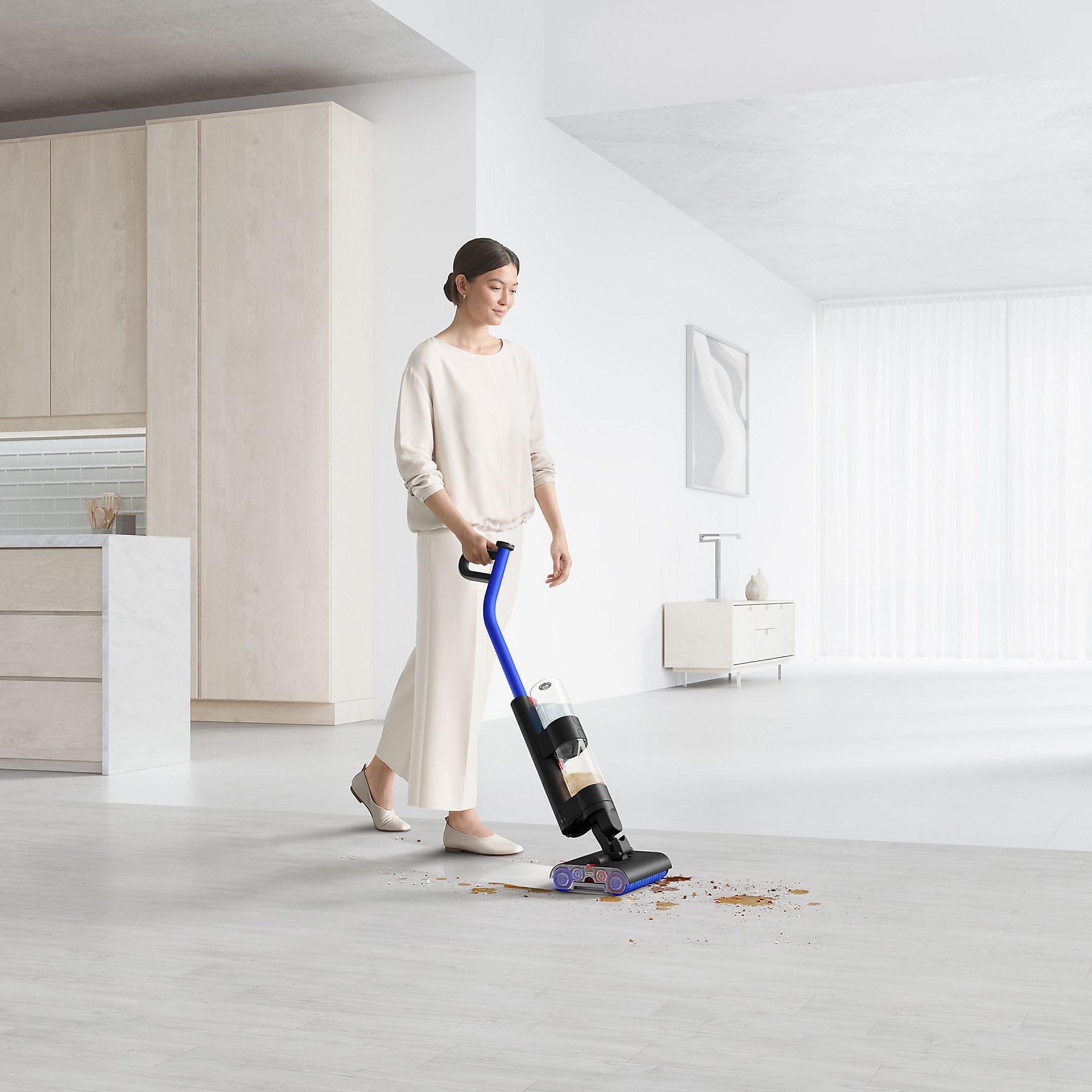 Dyson WashG1 Islak Temizleme Özellikli Zemin Temizleyici Parlak Mavi & Mat Siyah (Anlaşmalı Kredi Kartlarına Peşin Fiyatına 6 Ay Taksit)