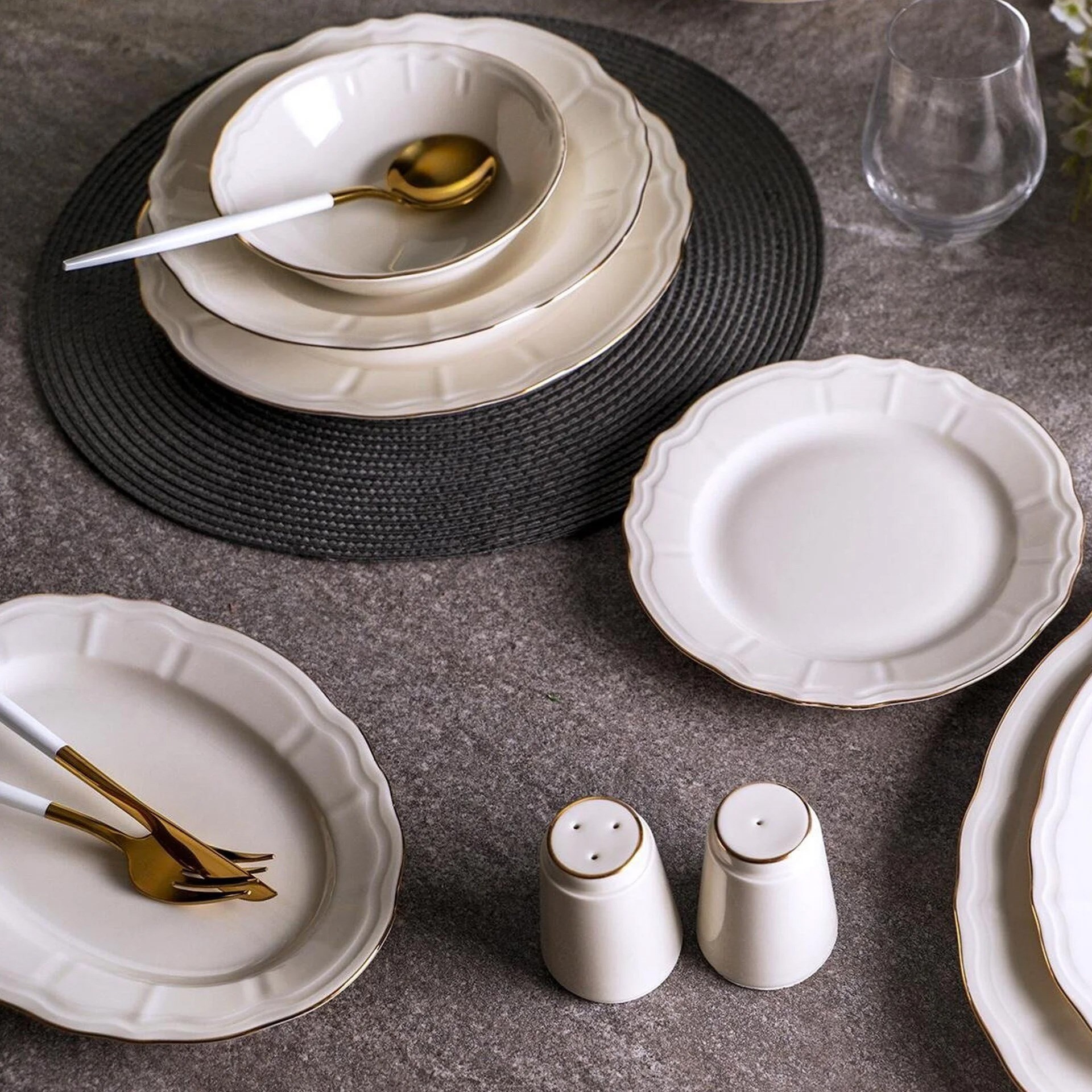 Aryıldız Tiffany Gold 30 Parça 6 Kişilik Yemek Takımı