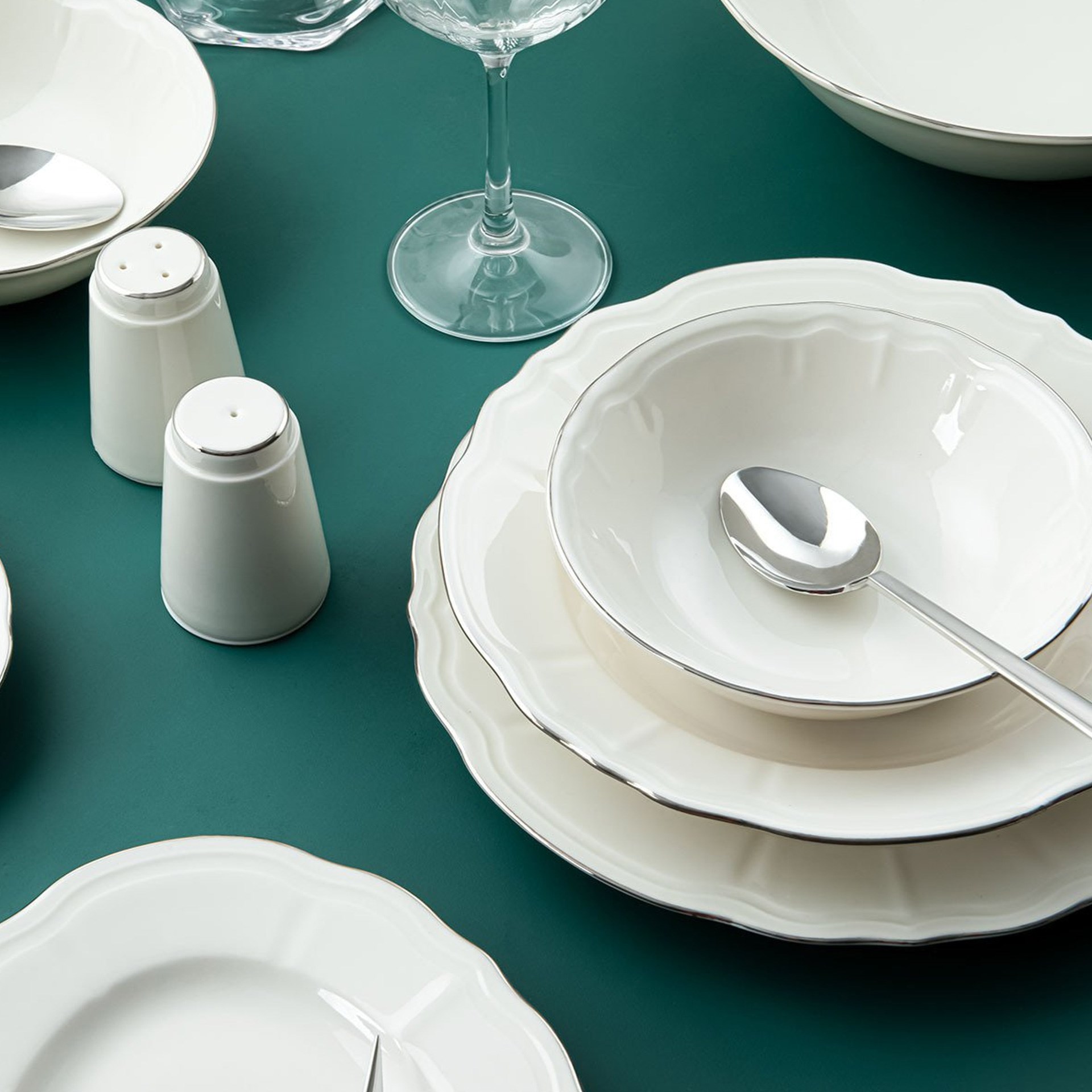 Aryıldız Tiffany Platin 30 Parça 6 Kişilik Yemek Takımı