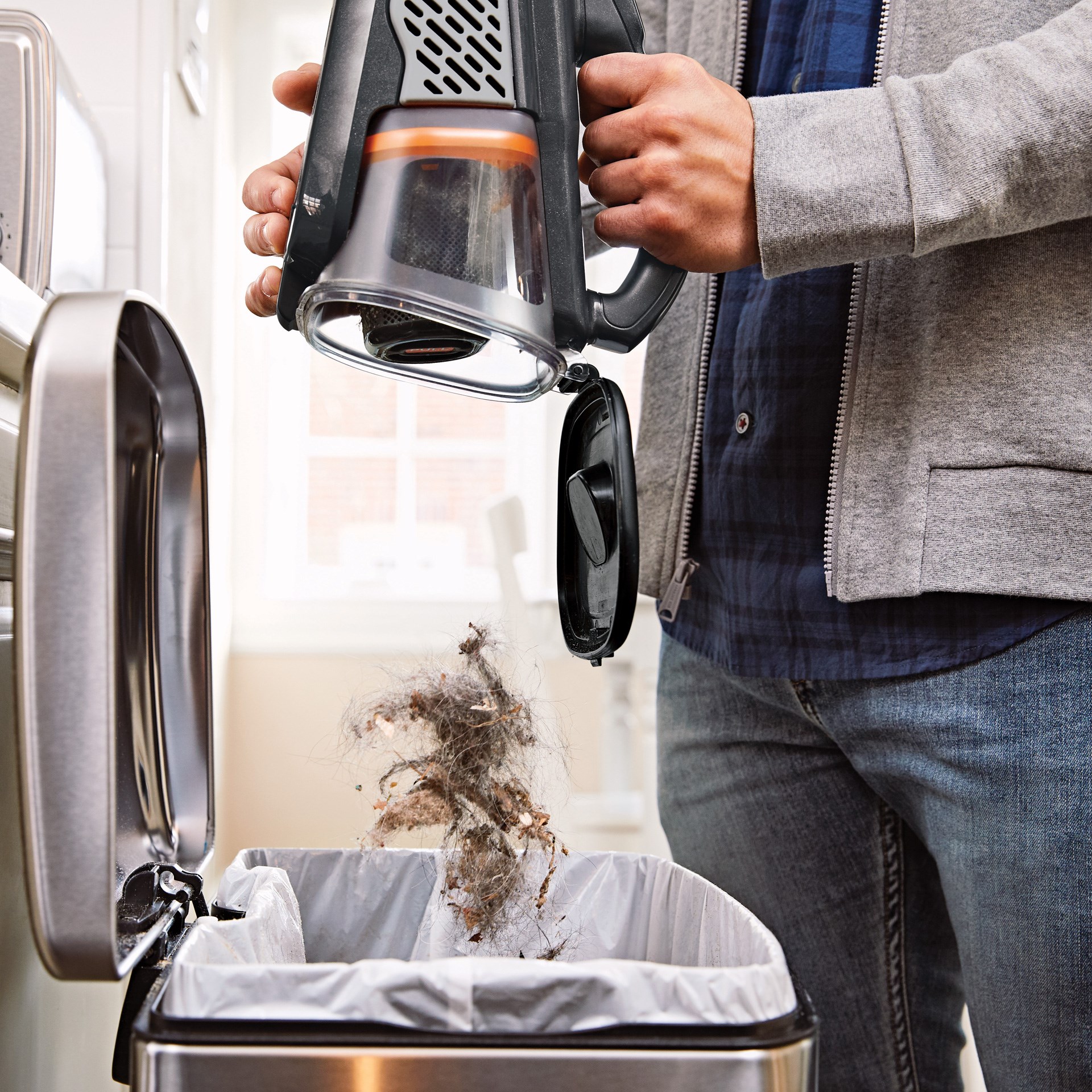Black & Decker BHHV520JF-QW 18V Şarjlı Jack Girişli Şarjlı El Süpürgesi