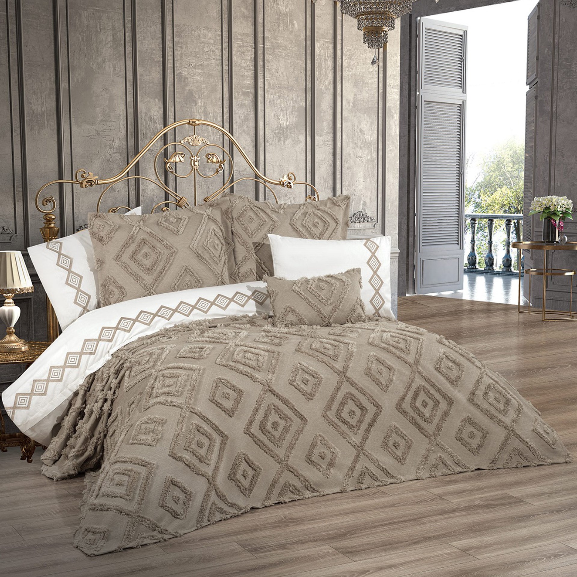 Cotton House Lamark 8 Parça Yatak Örtüsü Seti