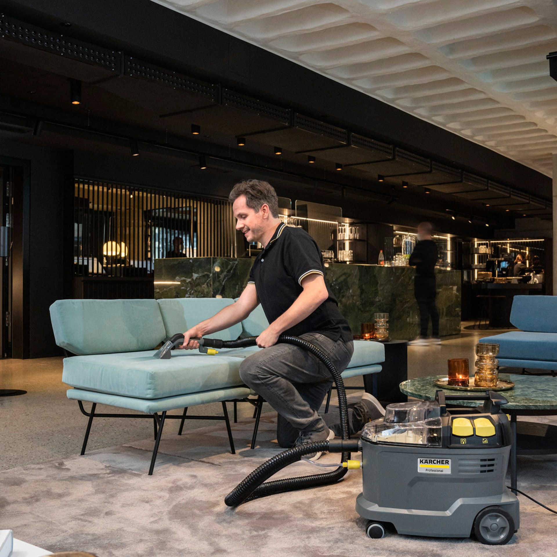 Karcher Puzzi 8/1 Halı ve Koltuk Temizleme Makinesi