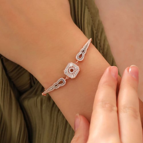 İpek Silver 925 Ayar Modern Gümüş Bileklik Rose EBO629