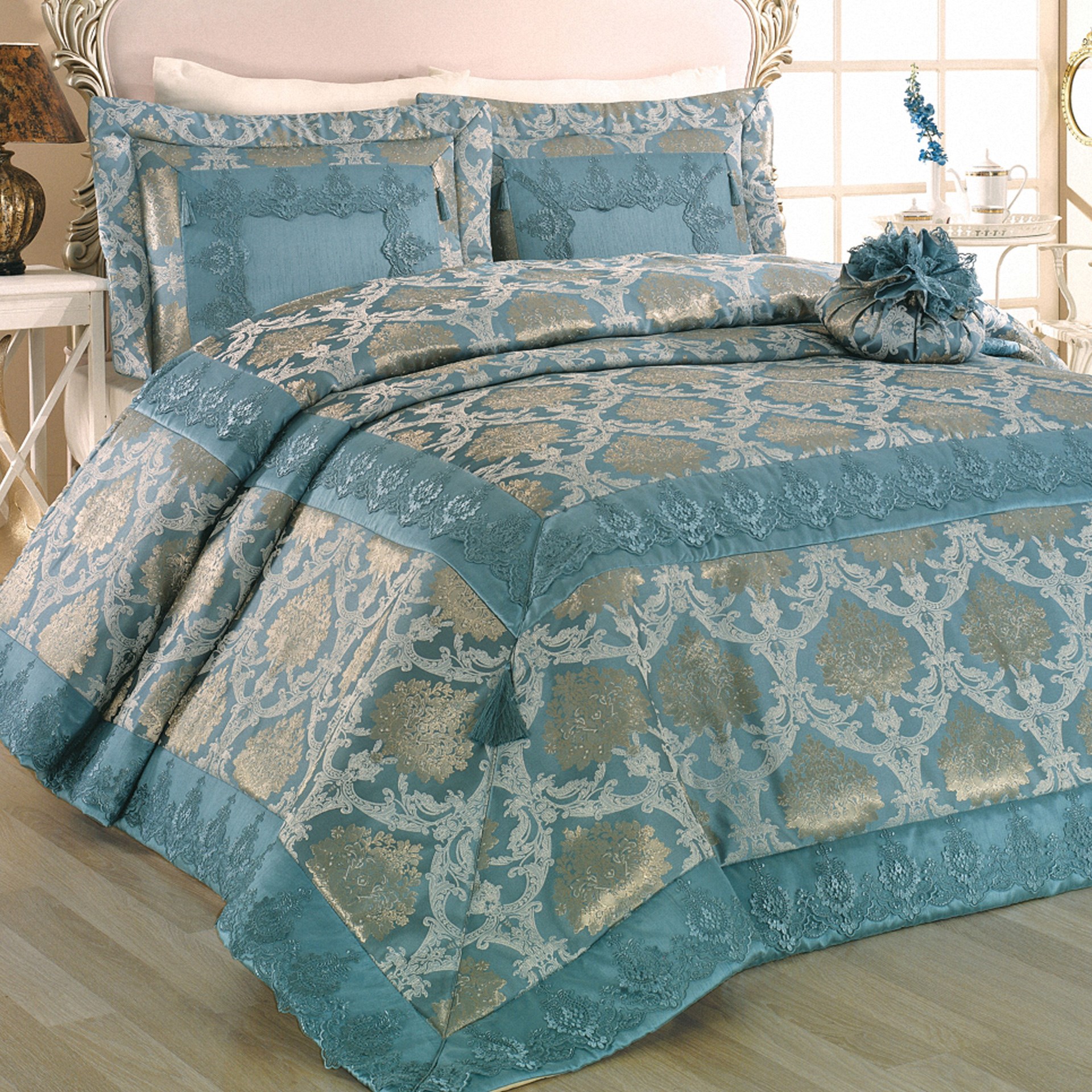 Evelina Home Hasbahçe Turkuaz Yatak Örtüsü