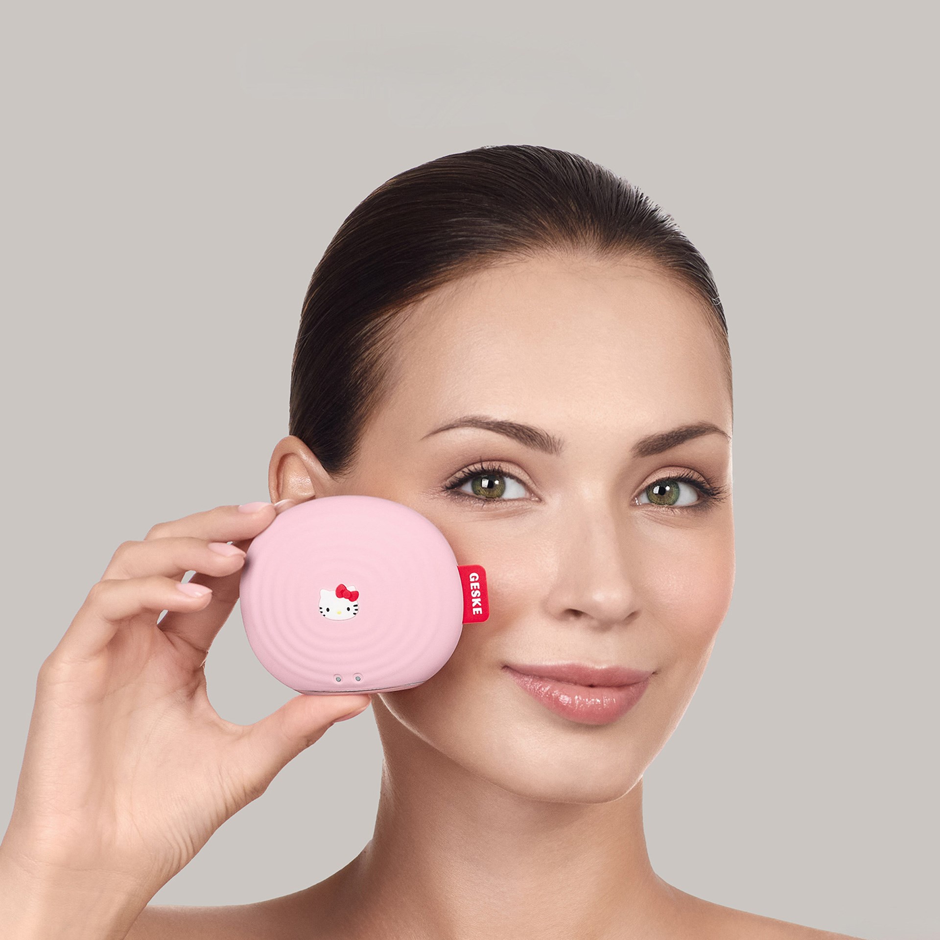Geske Hello Kitty Sonic Yüz Temizleme Cihazı 4u 1 Arada Pembe