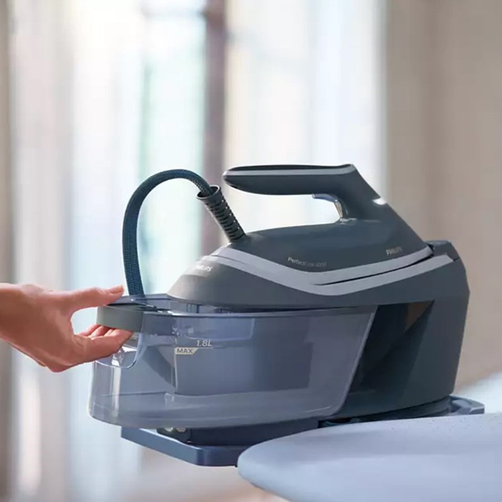 Philips PSG6042/20 PerfectCare 6000 Buhar Kazanlı Ütü