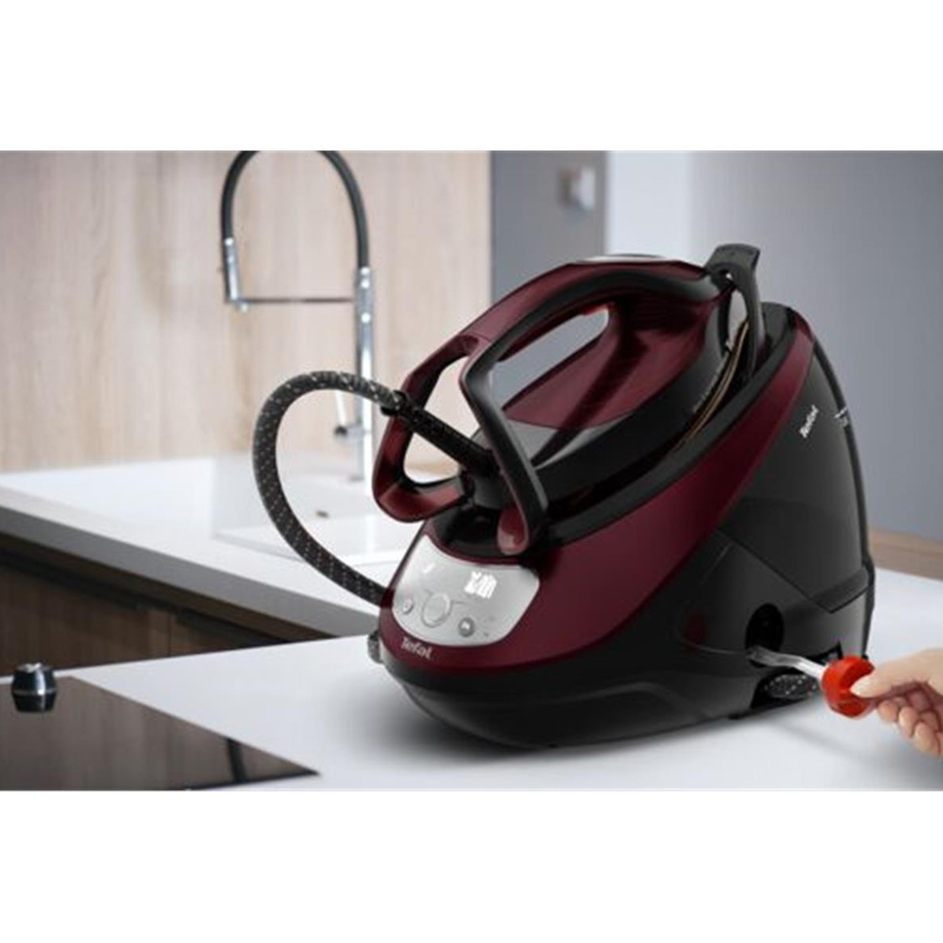 Tefal GV9230 Pro Express Protect Buhar Kazanlı Ütü Evkur